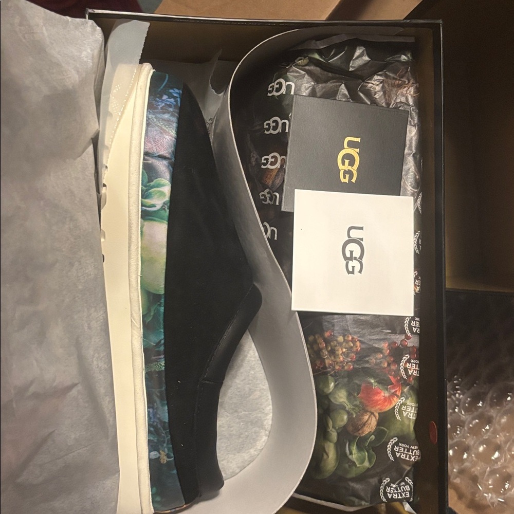 UGG Tasman Renaissance X Extra Butter Slipper | Black  | 11M